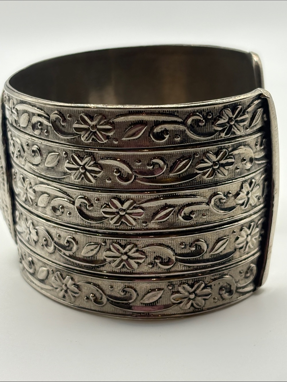 Silver Wide Artisian Floral Wide Cuff Bracelet with Textured Teardrop Accent 8” - Picture 4 of 8